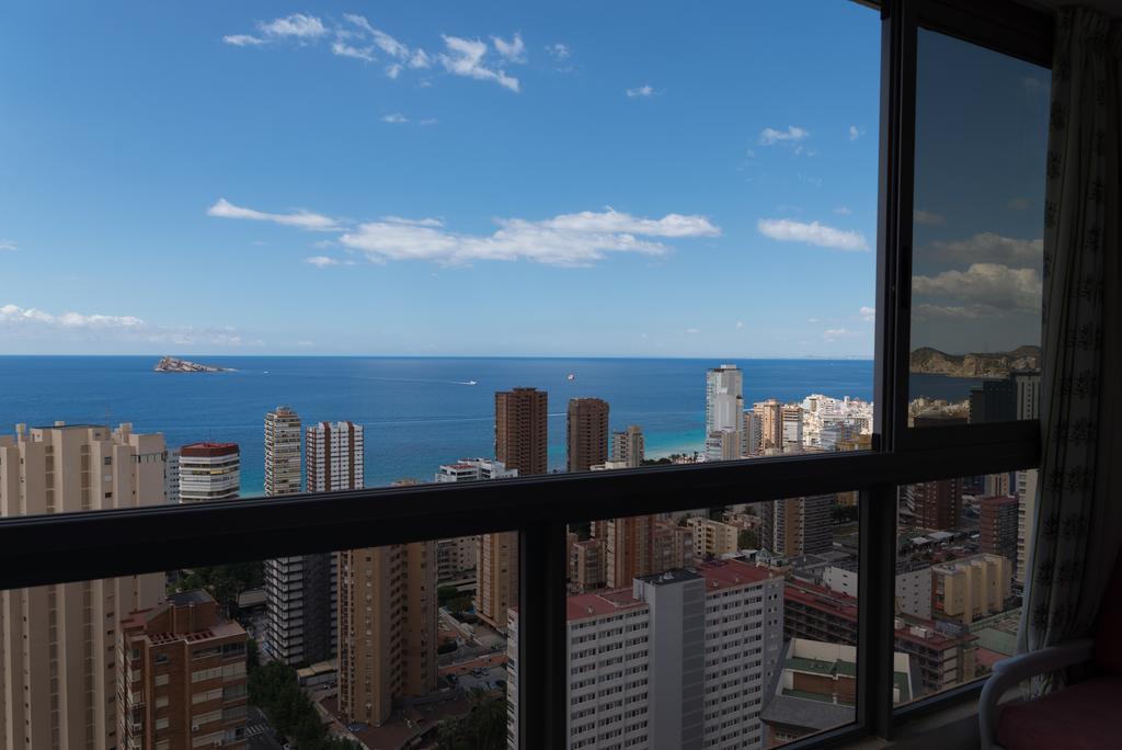 Gemelos 20 Benidorm Luaran gambar
