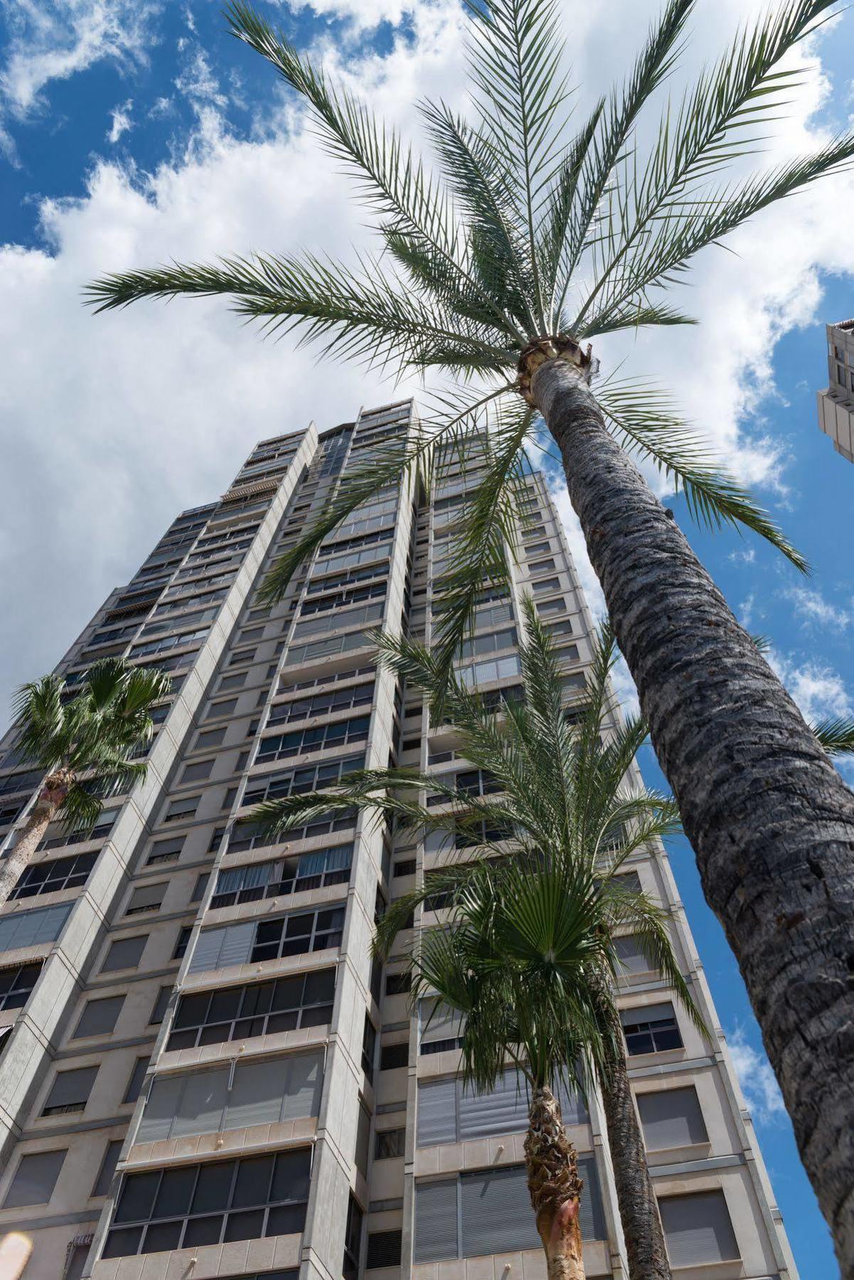 Gemelos 20 Benidorm Luaran gambar